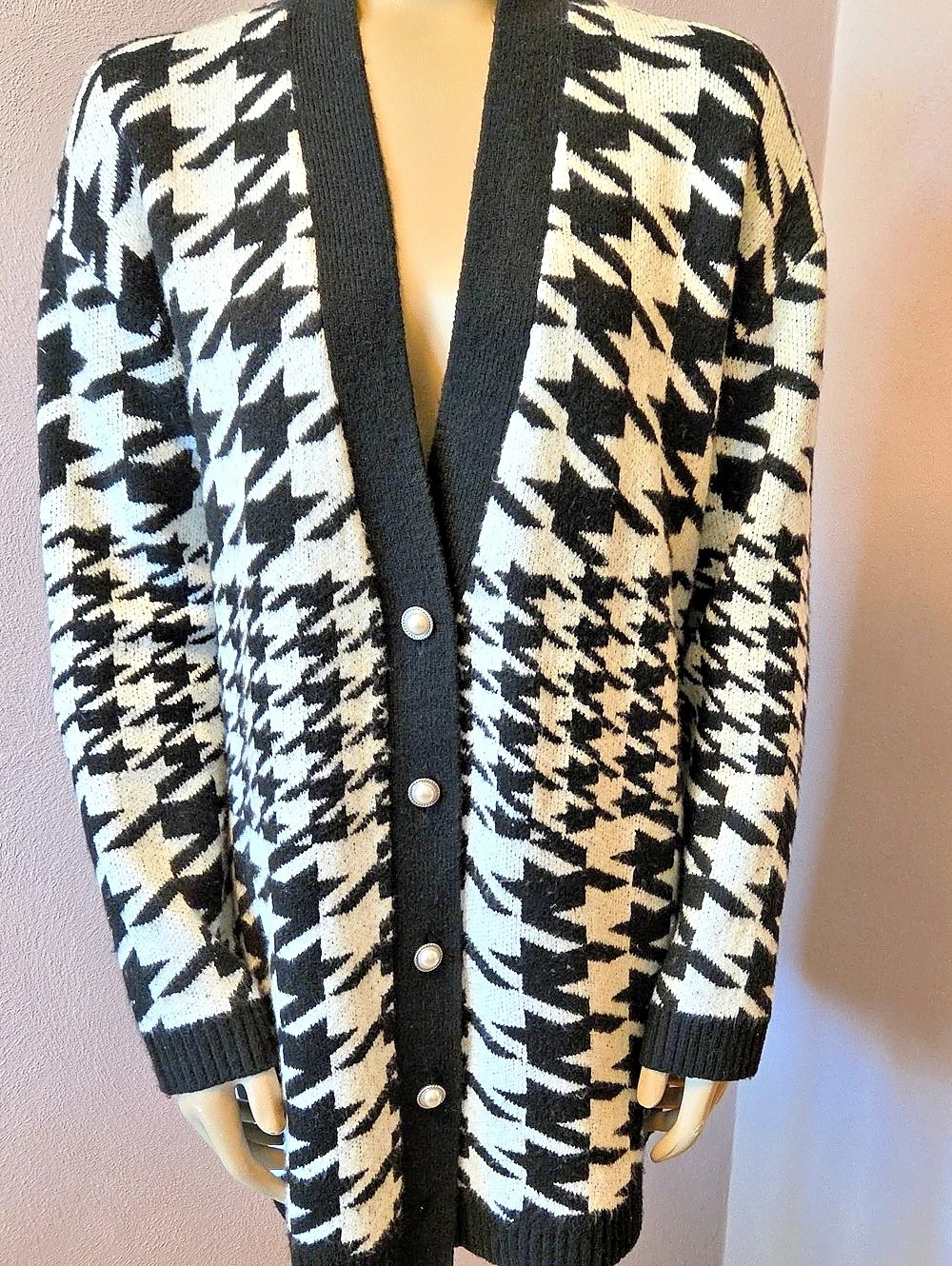Talbots Houndstooth Cardigan in Black & White With Pearl Buttons